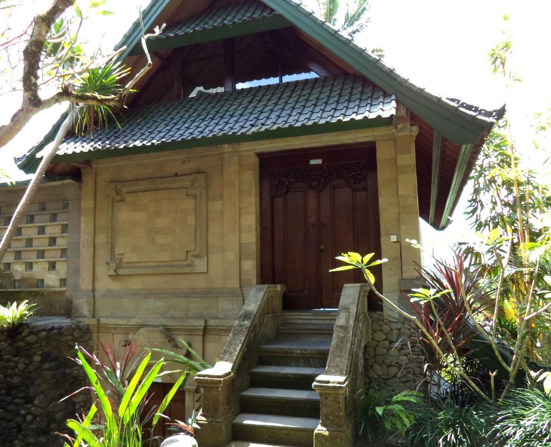 Sunrise Villa Ubud Exterior photo